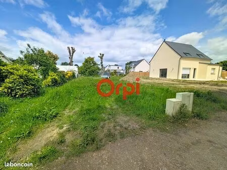 terrain 468 m² surzur
