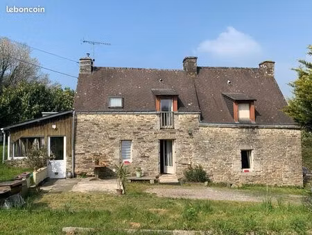 maison individuelle en pierres