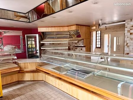 immeuble 3 pièces 300 m²