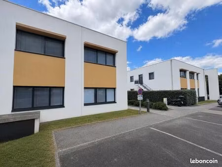 bureaux 1 152 m²