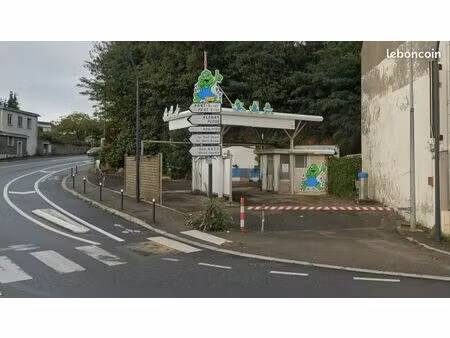 terrain constructible 531m2  infrastructure fonctionnelle offerte (centre de lavage)