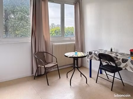 studio 1 pièce 18 m²
