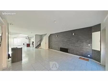 maison 4 pièces 115 m²