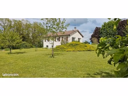 maison 80 m2 sousol comolet 5000 m2 de terrain