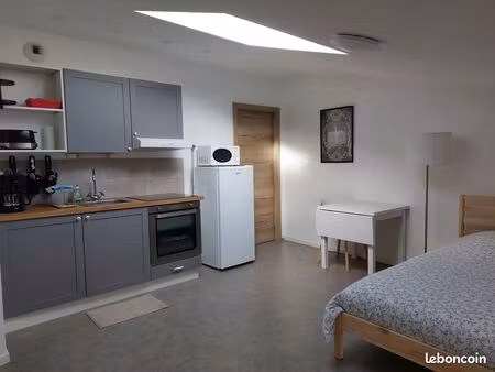 charmant studio en mezzanine