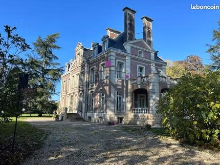 château 10 pièces 445 m²
