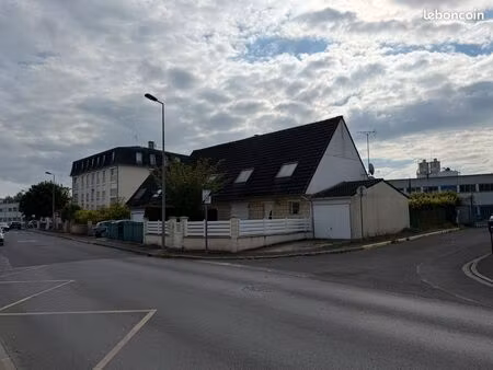 maison familiale 5 pièces 98 m² – terrain 281 m² – secteur calme en limite de thiverny