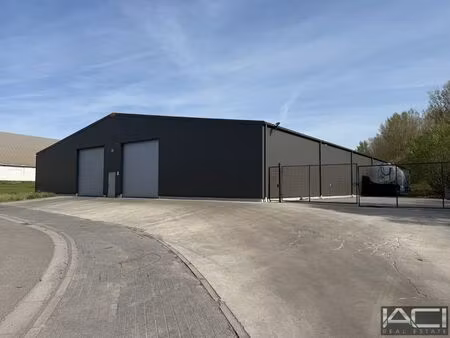 surface industrielle à louer à donstiennes (vbe23251)