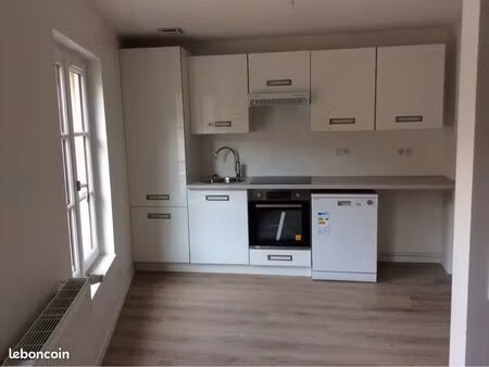très bel f2 en duplex dernier étage
