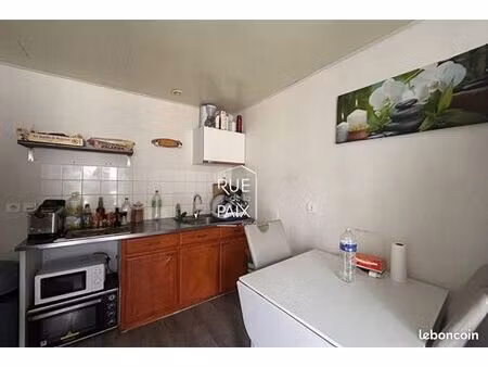 t1 22m²  centre ville saint maixent