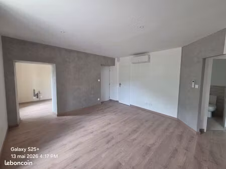 appartement 3 pièces 53 m2 non meublé