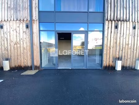 local commercial 47 m²