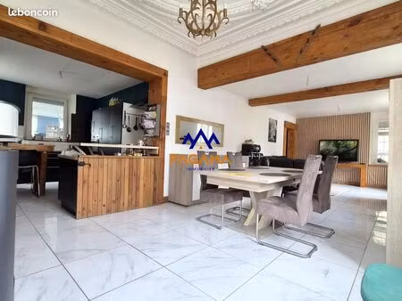 maison 6 pièces 145 m²