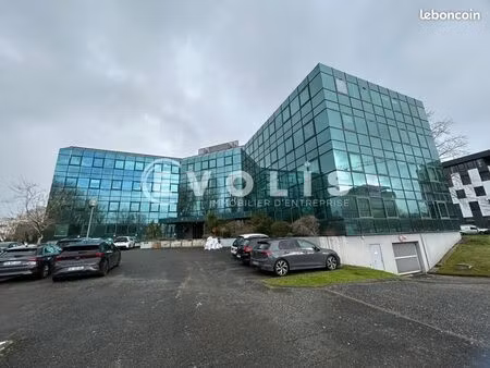 bureaux 139 m²