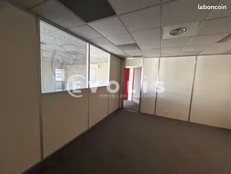 bureaux 130 m²