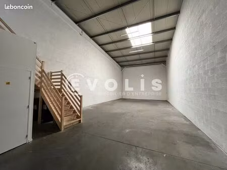local d'activité 140 m²