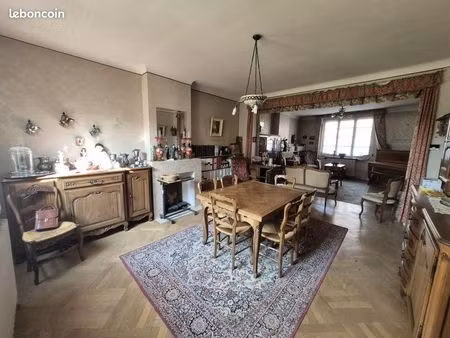 maison de ville 6 pièces 185 m²