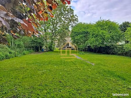 maison 5 pièces 136 m²