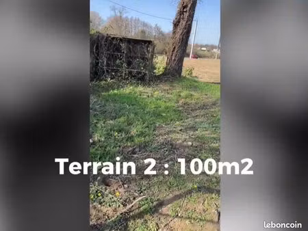 petit terrain 100m2 a vendre 100/mois