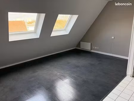 location studio duplex centre-ville de beauvais