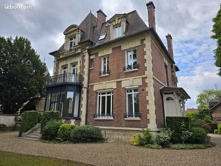 appartement 3 pièces 111 m²