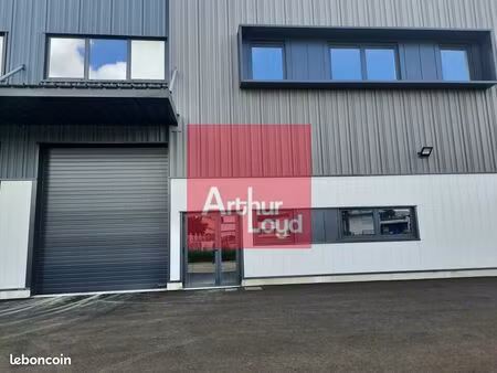 local d'activite 443 m² clermont-ferrand