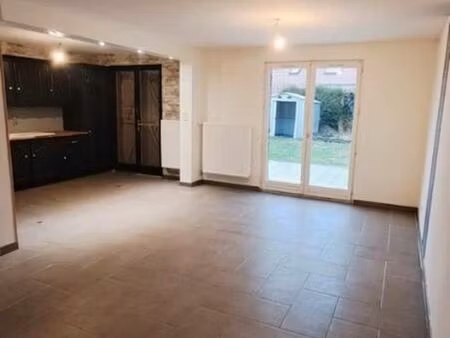 maison familiale avec jardin et garage