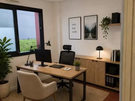 bureau au sein d'un cabinet paramédical