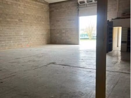 dépôt / local d’activité 200 m² – zone industrielle de crépy-en-valois