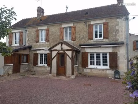maison principale ensemble immobilier rare – 220 900 3 maisons + grand hangar – 3 km d'arg