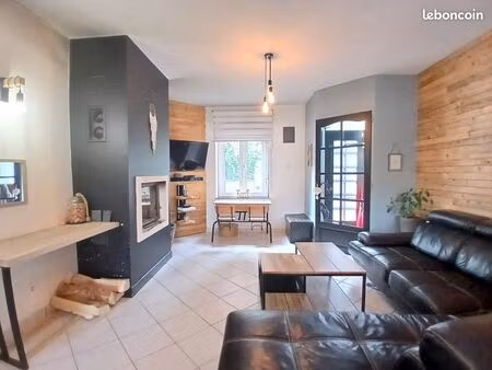 maison semi individuelle garage jardin