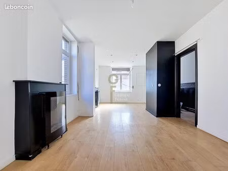 propriété 5 pièces 103 m²