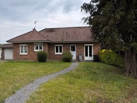 maison individuelle de plain-pied – 82 m² – 3 chambres – terrain arboré de 1239 m²