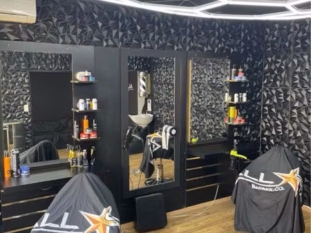 barber shop/salon de coiffure centre ville
