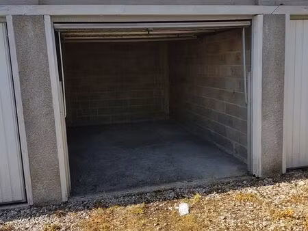 loue garage box
