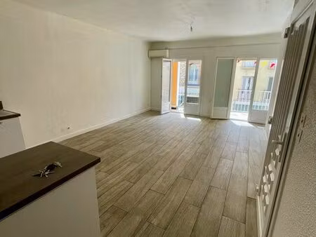 appartement t3  2 chambres avec terrasse