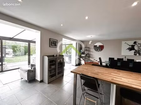 maison 5 pièces 98 m²