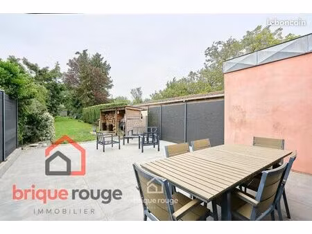 maison 5 pièces 136 m²