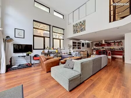 loft 5 pièces 136 m²