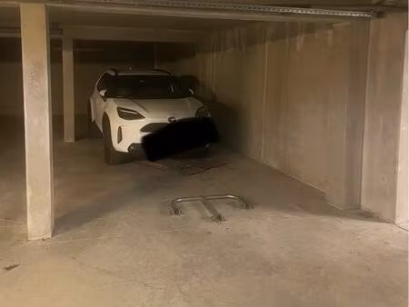 vends double place de parking