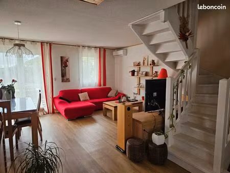 maison - 104 m² - 5 pièces