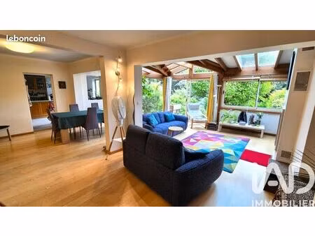 maison 7 pièces 147 m²