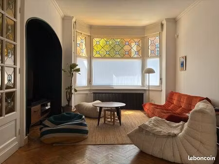 maison familiale - 9 pièces - 200 m²