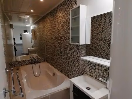 maison de village 90m2