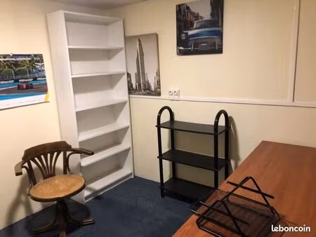 bureau meublé 12 m²- hôtel de ville- zfu qppv (3ème étage)