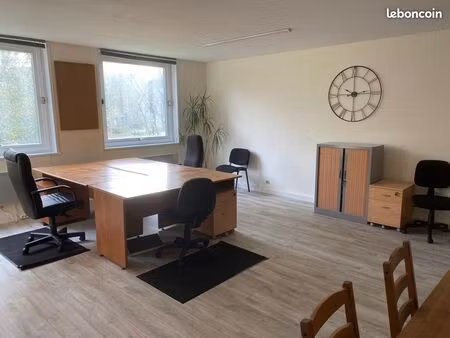 à louer : bureau récemment rénové – 36.7 m²