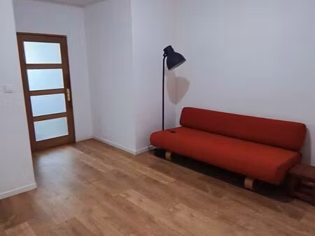 local commercial avec studio