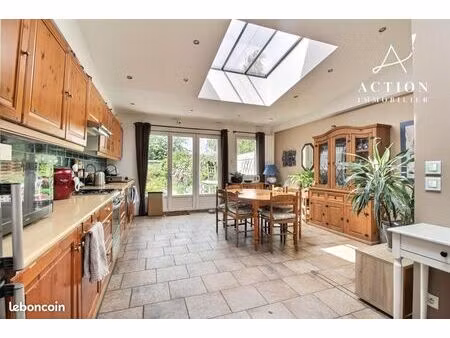 maison 5 pièces 140 m²