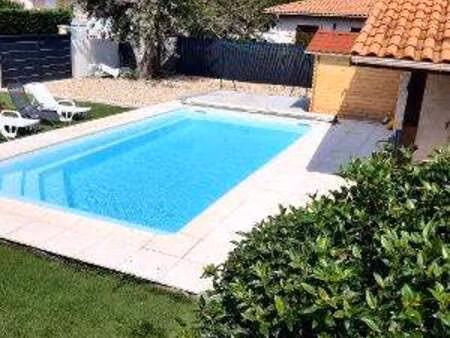 location maison piscine à audenge (33980) : à louer piscine / 90m² audenge