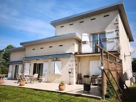 maison 5 pièces 150 m²